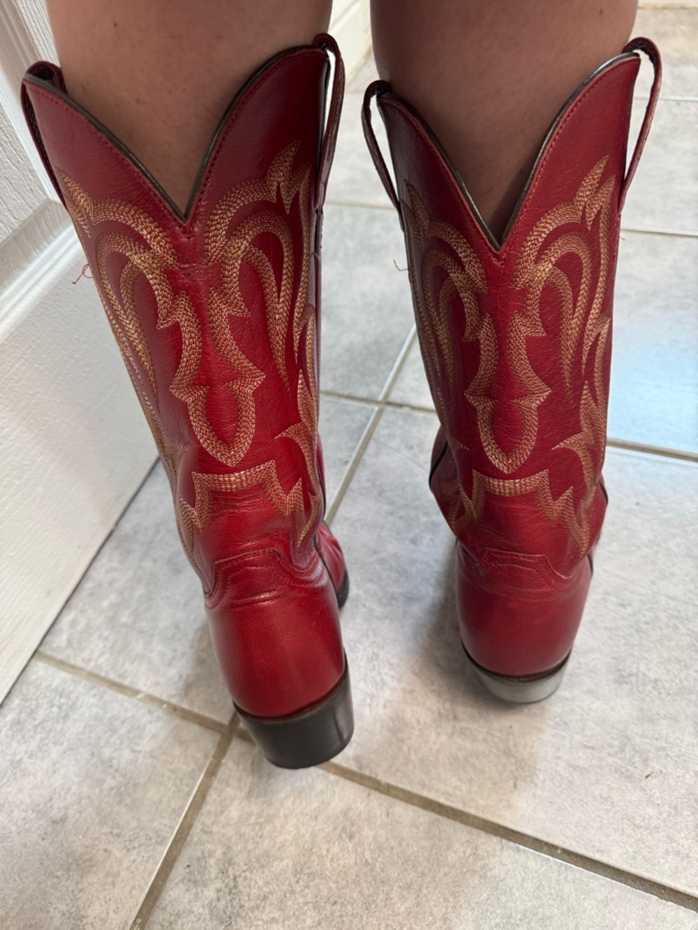 Shyanne Red and Tan Western Leather Cowboy Boots - Picture 3 of 7